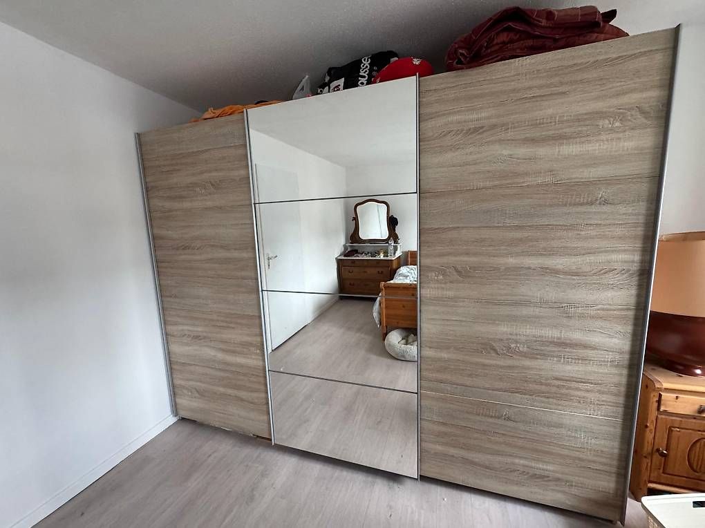 Armadi: Armoire Porte Coulissante – Usato da Porrentruy venduto da mathis.broquet