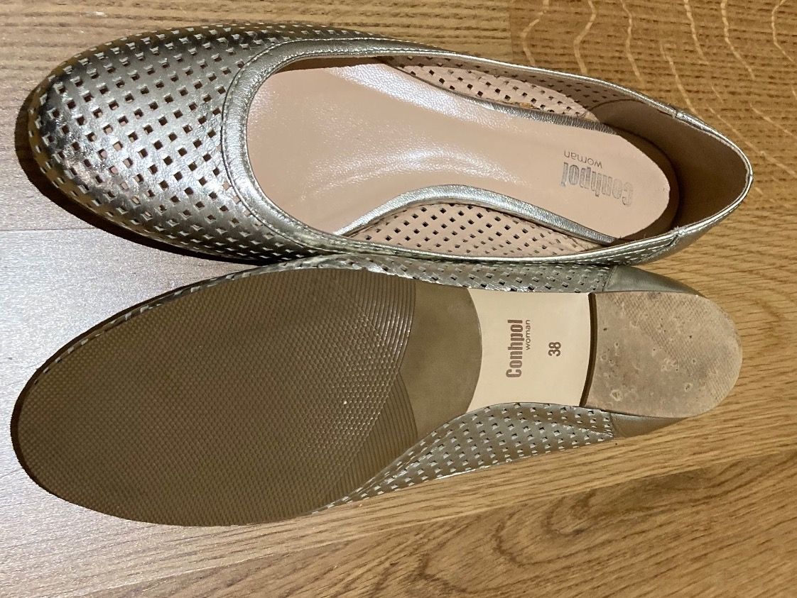 Scarpe da donna: silbrige Ballerinas Gr. 38 – Usato da Stallikon venduto da dotka07 1