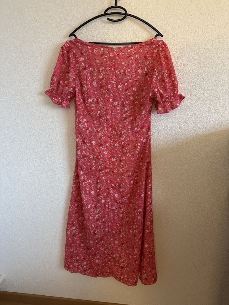 Kleider: Sommerliches Kleid mit Blumenmuster, Grösse S – Gebraucht aus Burgdorf von Lou-123 1