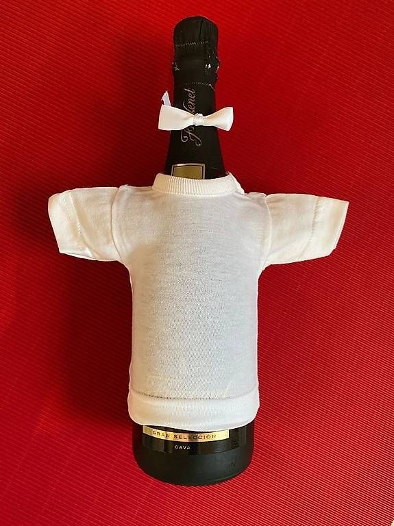Gutscheine: Mini/Flaschen T-Shirtli – Neu (gemäss Beschreibung) aus Egg SZ von irbaku 1