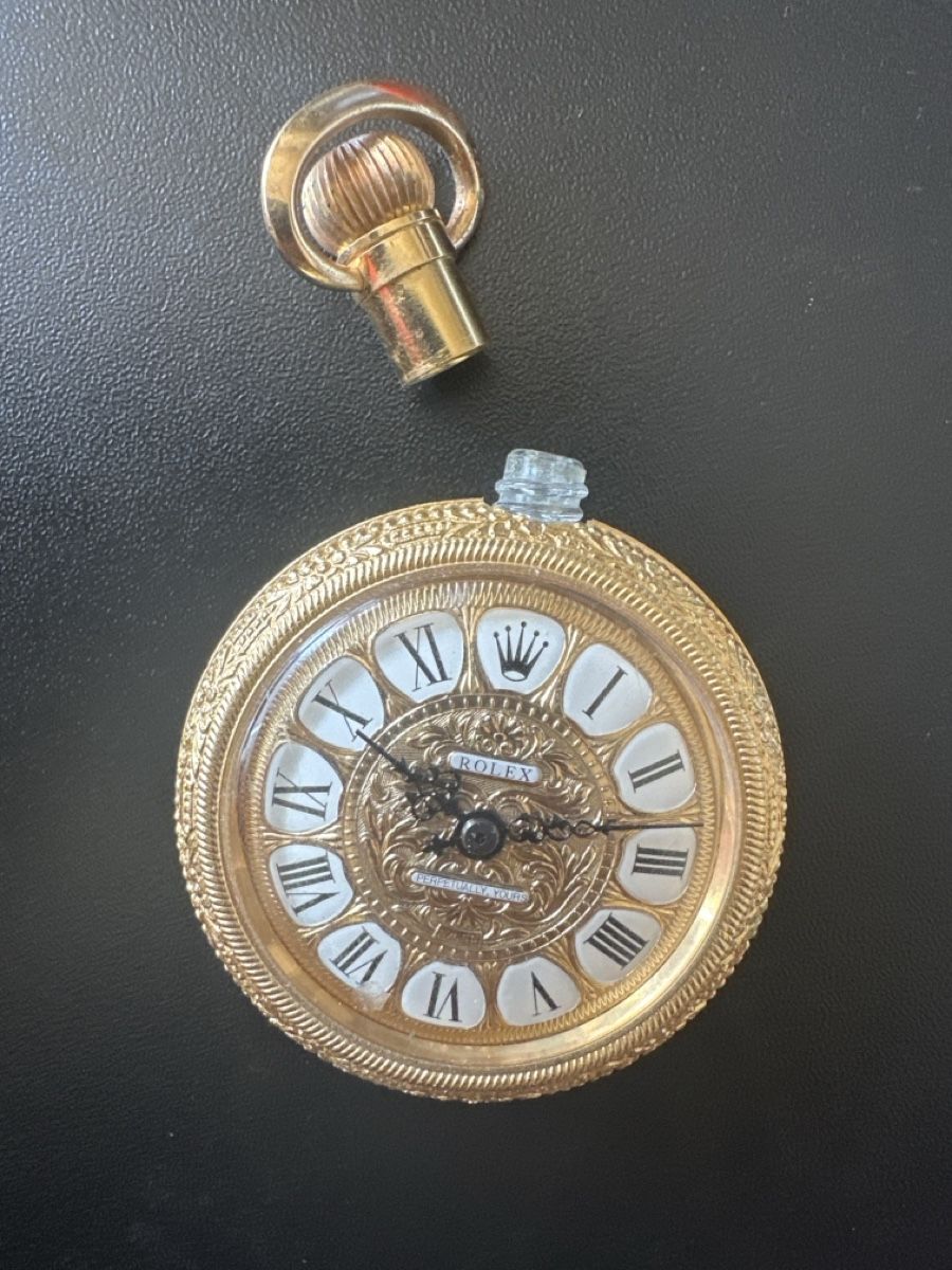 Flacons: Rare Flacon de Parfum Vintage Rolex "Perpetually Yours" - Mo – D'occasion à Genève par Vestiairefmr 2