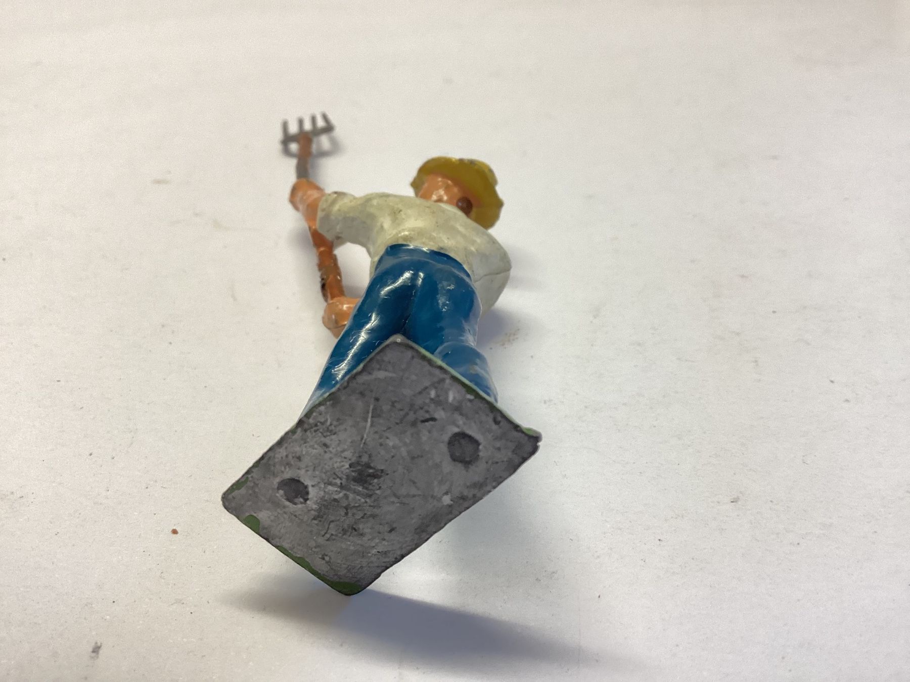Giocattoli: Alte Spielzeug Figur Bauer mit Gabel Vintage – Usato da Eglisau venduto da mar_5rn2 4