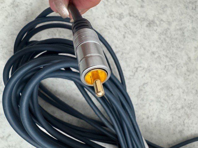 Kabel: Video-Klinkenkabel 15M – Gebraucht aus Hagendorn von Pezzli 1
