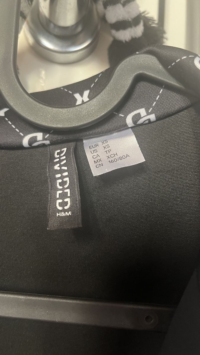 H&M Robes: Figurbetontes Minikleid, Grösse 34/XS – Neuf (Voir description) à Hüntwangen par ric_kyz5 1