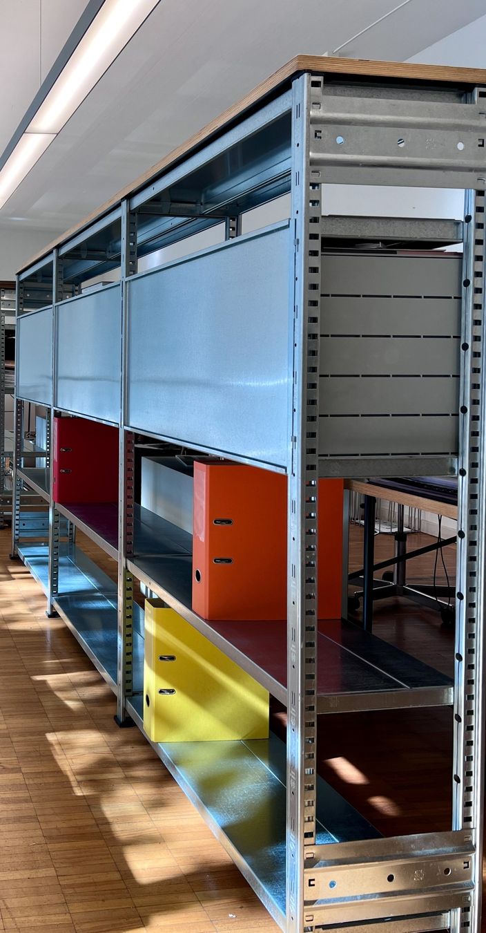 Errex Scaffali: Regalsystem Errex mit Sperrholzplatte – Usato da Zürich venduto da wme_n5yf 1