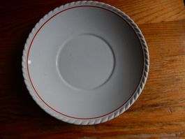 Teller Dessert- /Kuchenteller weiss-rot Cortendorf Germany