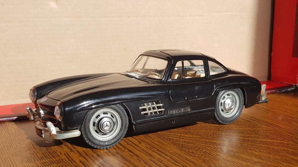 Burago 1 24 Mercedes 300 Sl