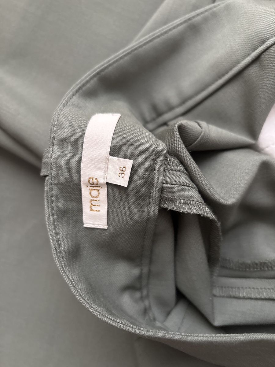 Maje Pantaloni: Maje Hose olivegrün 36 – Nuovo (secondo la descrizione) da Zürich venduto da inf_86my 2
