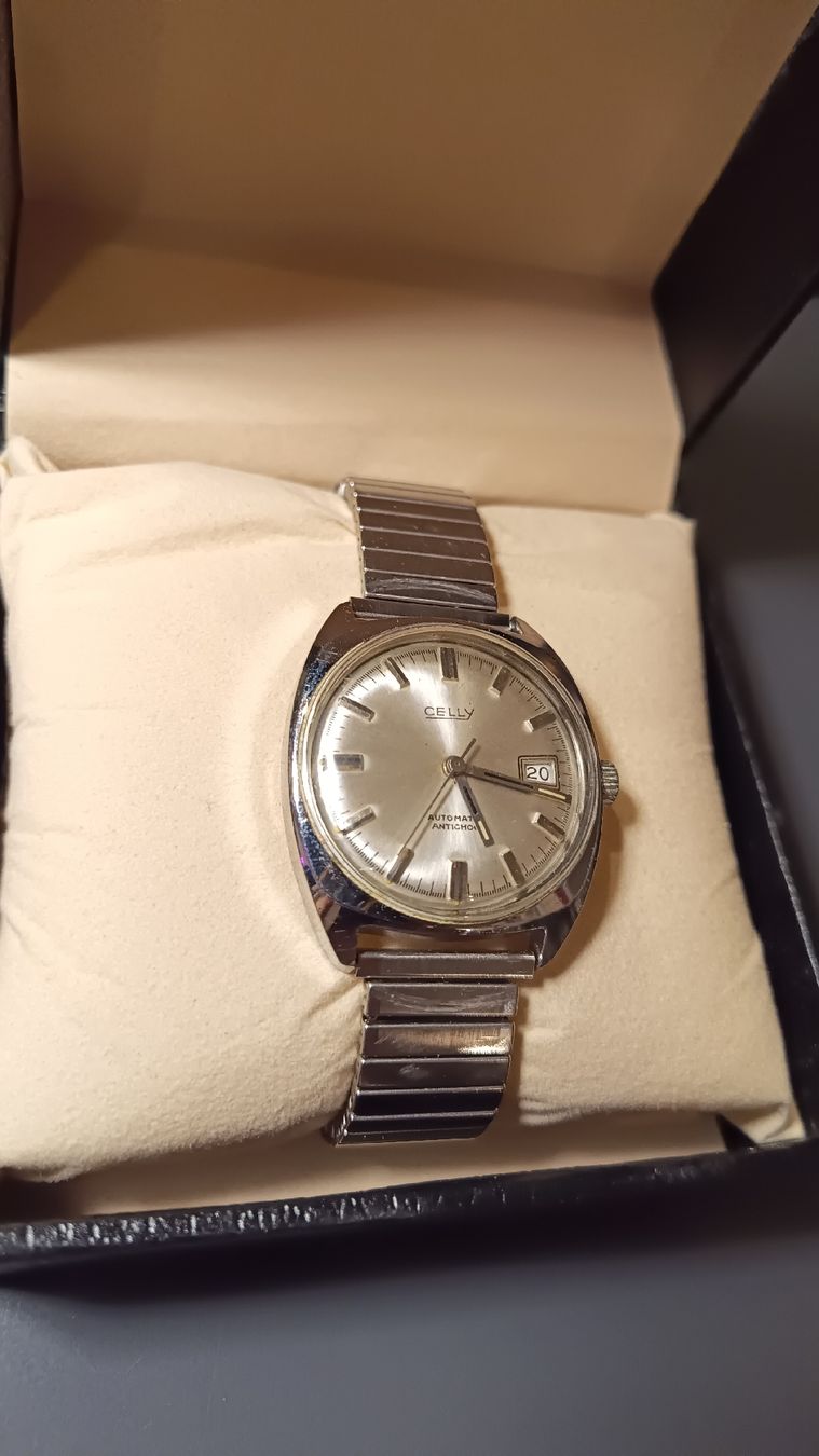 Orologi: Uhr Automatik 12 – Usato da Hinwil venduto da kawasakimen