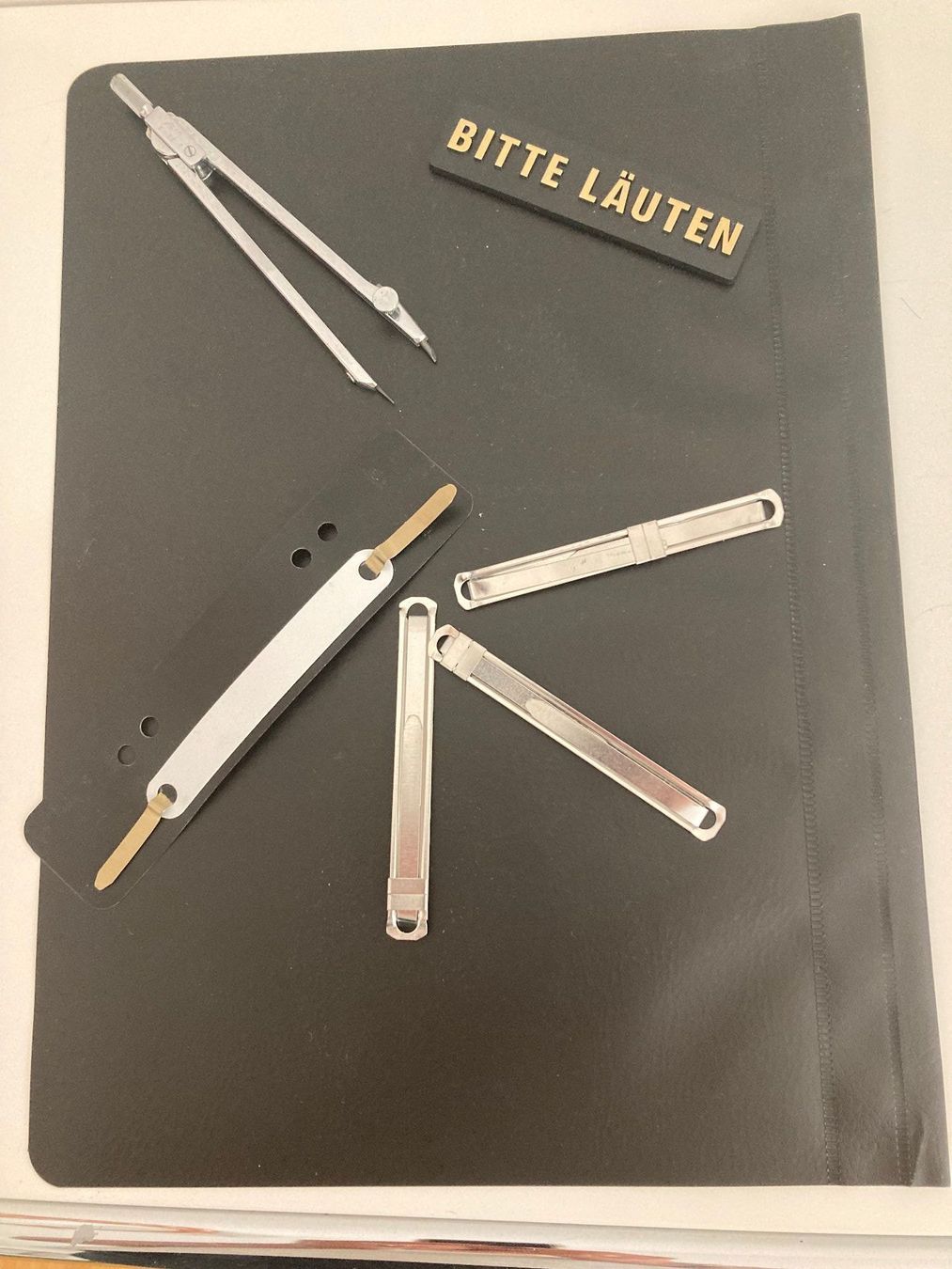 Couverts & Versandtaschen: Büromaterial - Zerigetaschen - Hängemappen – Neu (gemäss Beschreibung) aus Thalwil von figueres 8