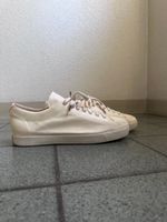 Handgefertigter Lederschuh der Marke Feit