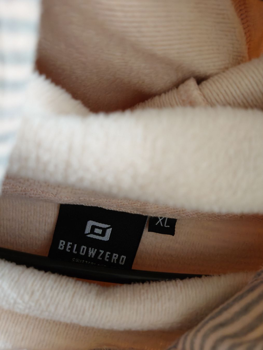Pullover & Sweatshirts: Pullover BELOWZERO gestreift Grösse XL – Gebraucht aus Steffisburg von marinzki 2