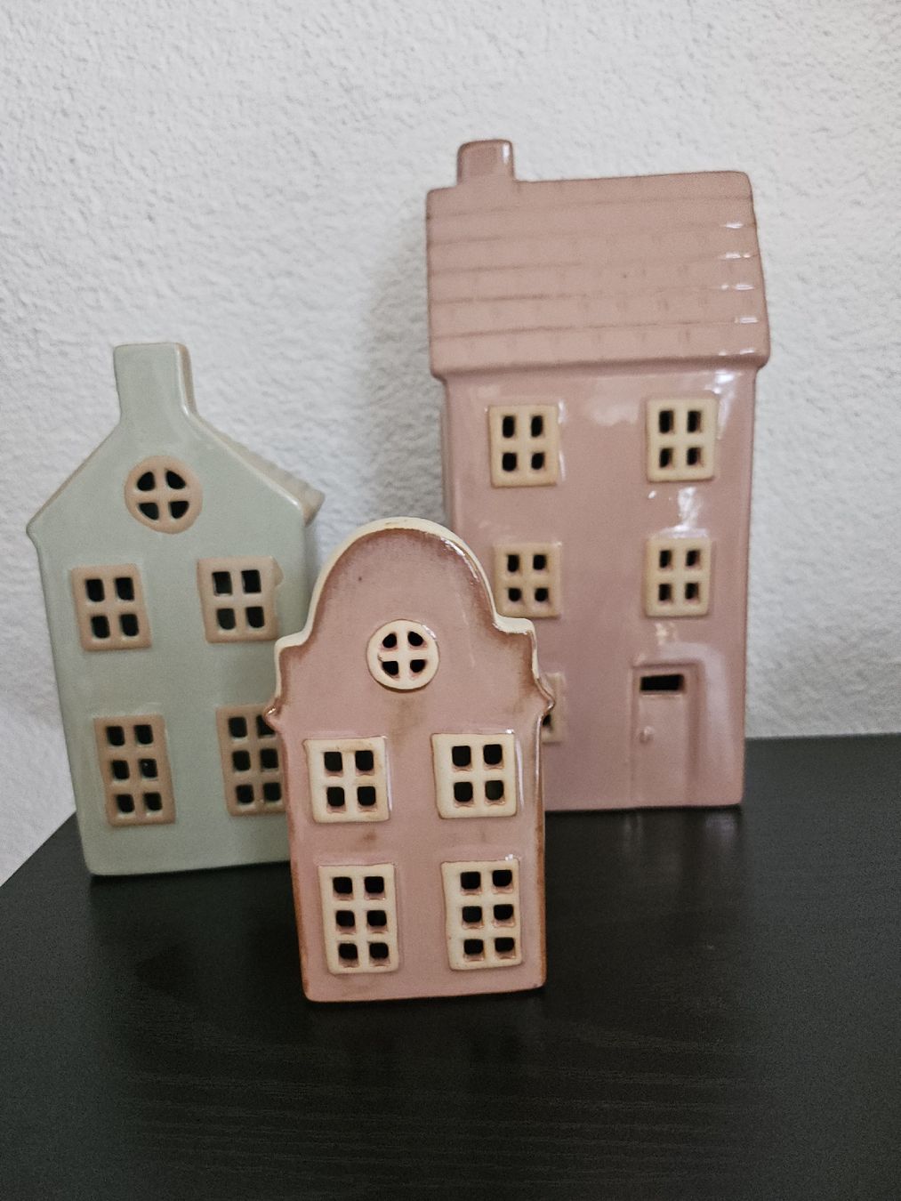 Tutte le decorazioni: Haus Set aus Keramik mit Beleuchtung – Usato da Rafz venduto da Domimir