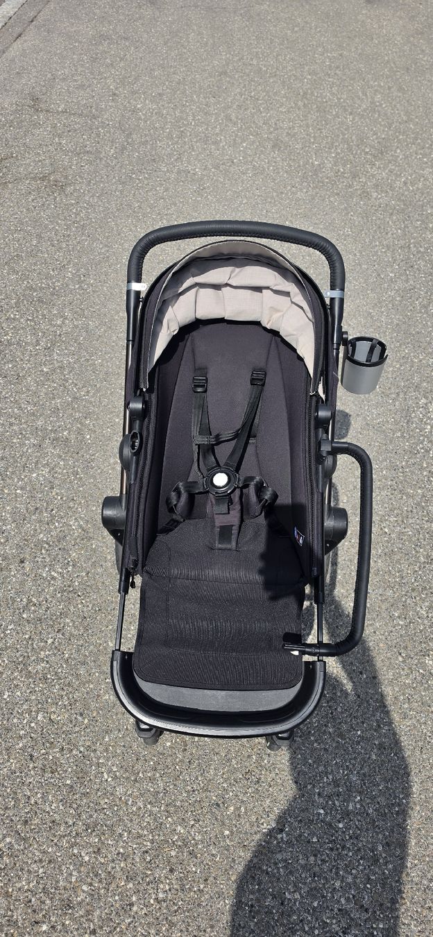 Joolz Kinderwagen: Poussette Joolz Day+ noire 2021 et accessoires – Gebraucht aus Bulle von Orpha17 4
