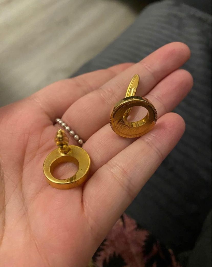 Manschettenknöpfe: Bouton de manchette Nina ricci – Gebraucht aus Montreux von Perledor 1