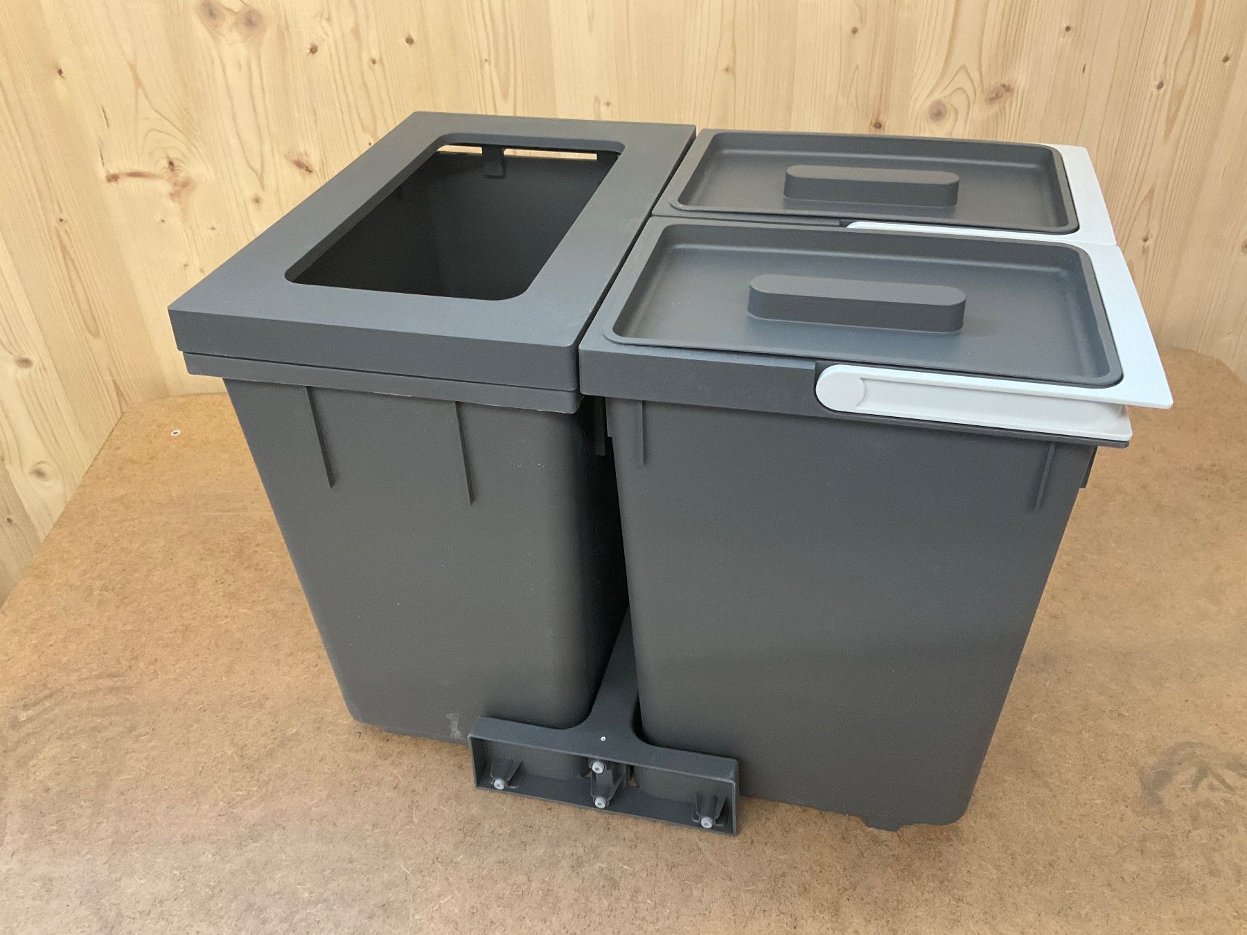 Müllex Cestini per rifiuti: 081 Müllex Abfallsystem X55 M17 – Nuovo (secondo la descrizione) da Derendingen venduto da Meisterstuecke 4
