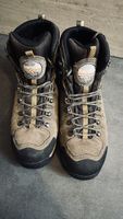 Chaussures de randonnée Gore-Tex T.43 1/2