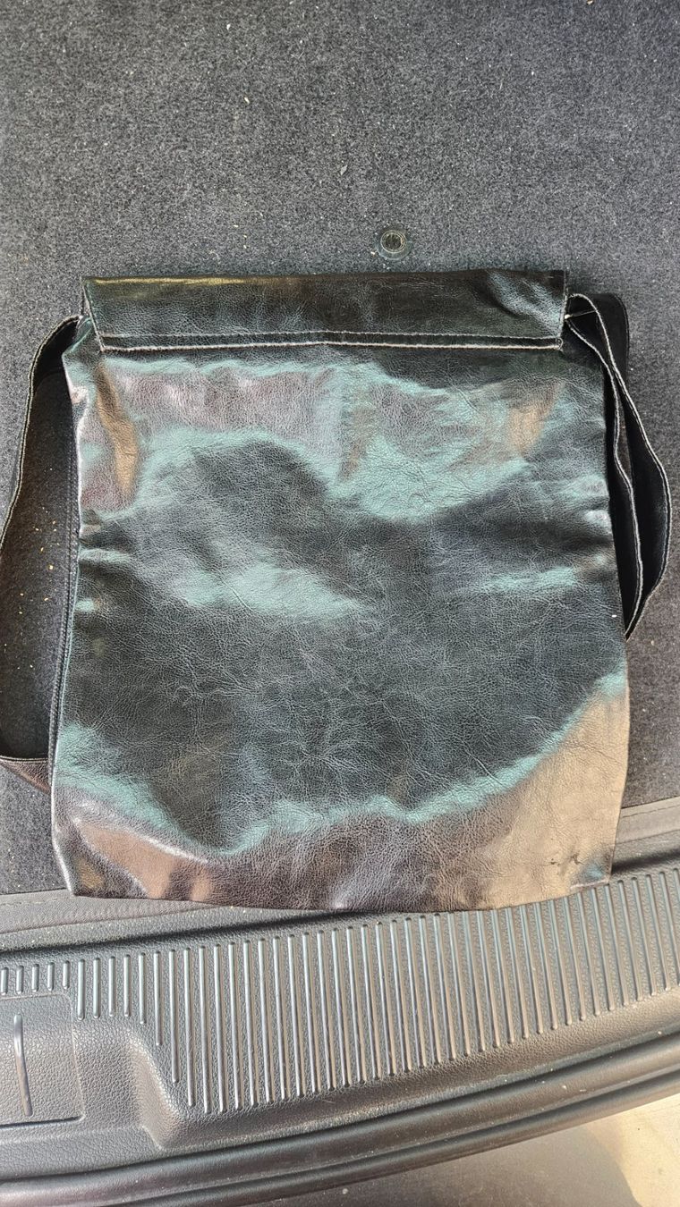Disney Borse da donna: Borsa a tracolla Disney "Crudelia" – Usato da Melano venduto da H-Sara 6