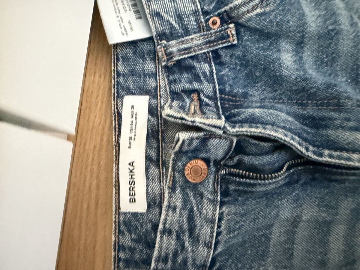 Bershka Jeans: jean Bershka – Gebraucht aus Carouge GE von goi_krq7 1