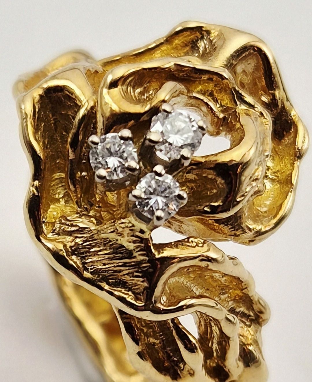 Gilbert Albert Anelli: Bague Gilbert Albert or 18 k diamants – Usato da Clarens venduto da Rimany 1
