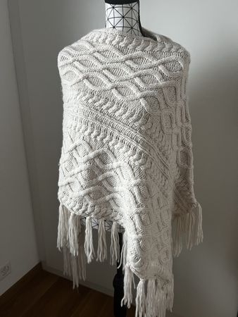 Poncho écru à franges - comme neuf!