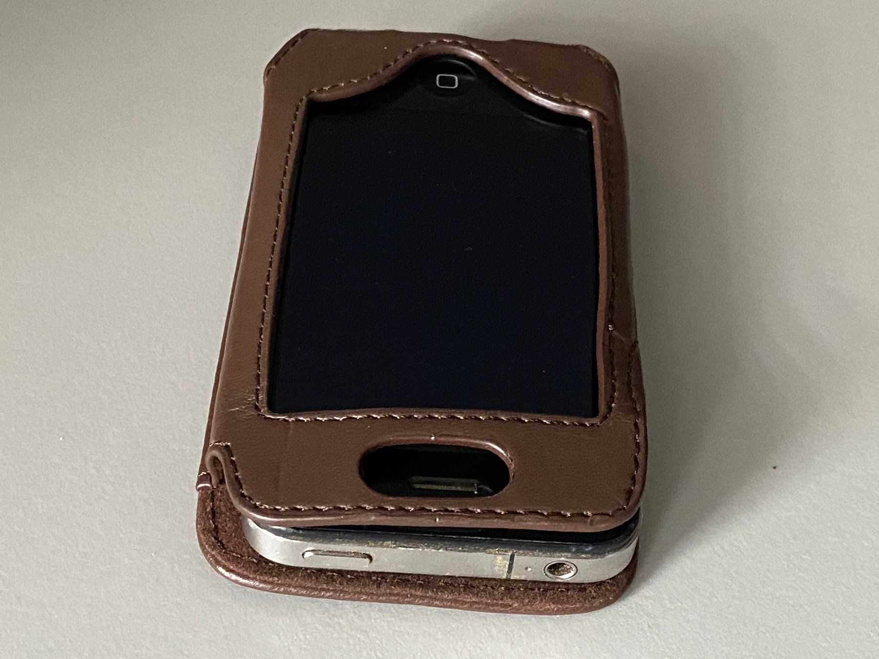 Apple Cover & Protezioni schermo: iPhone 4 Hüllen aus Kunstleder - ohne iPhone – Nuovo (secondo la descrizione) da Langwiesen venduto da Restposten-24 5
