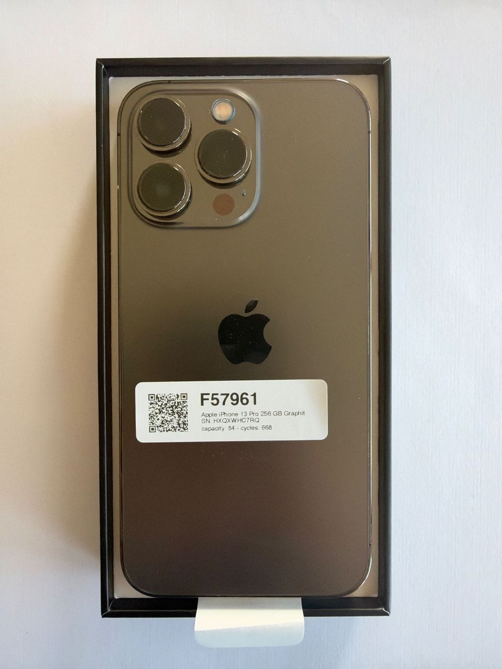Apple Telefoni cellulari / Smartphones: iPhone 13 Pro|84% Battery(tested by Revendo)|256 GB|Graphit – Usato da Kaltbrunn venduto da leon.eliah 5
