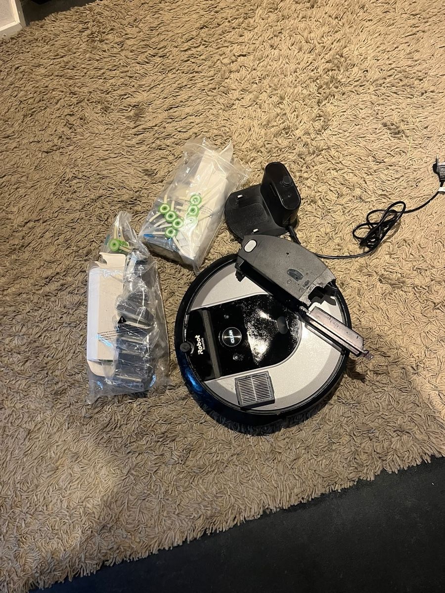 Irobot Staubsauger & Zubehör: Saugroboter Roomba – Gebraucht aus St. Silvester von Redneck83 1