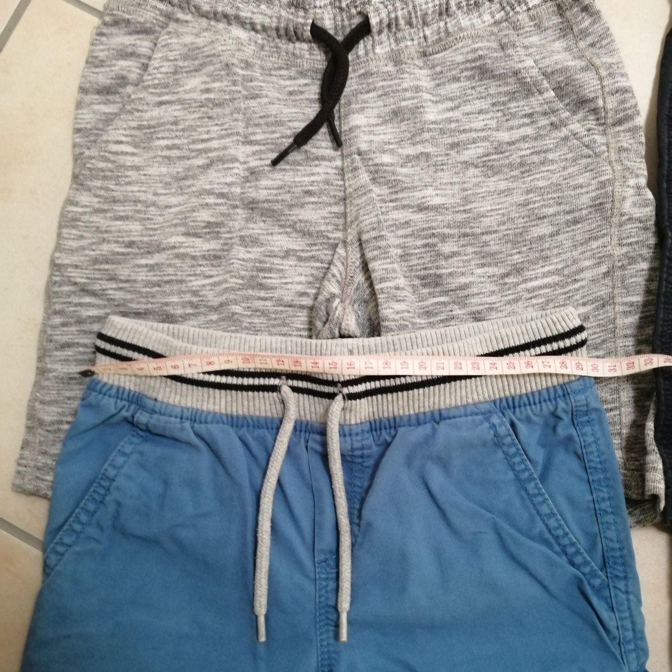 Pantaloni: Sommerhose Gr 122/128 – Usato da Henau venduto da AXAA 5