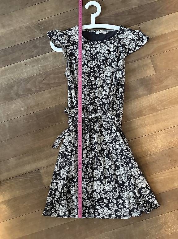 Vestiti: Sommerkleid mit Blumenmuster – Usato da Chur venduto da Corina1111 2