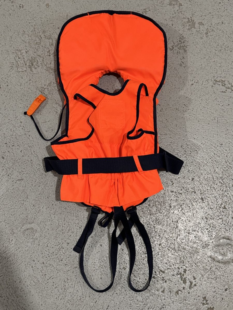 Helly Hansen Giubbotti di salvataggio: Schwimmweste für Kind – Usato da Wohlenschwil venduto da susburg 1
