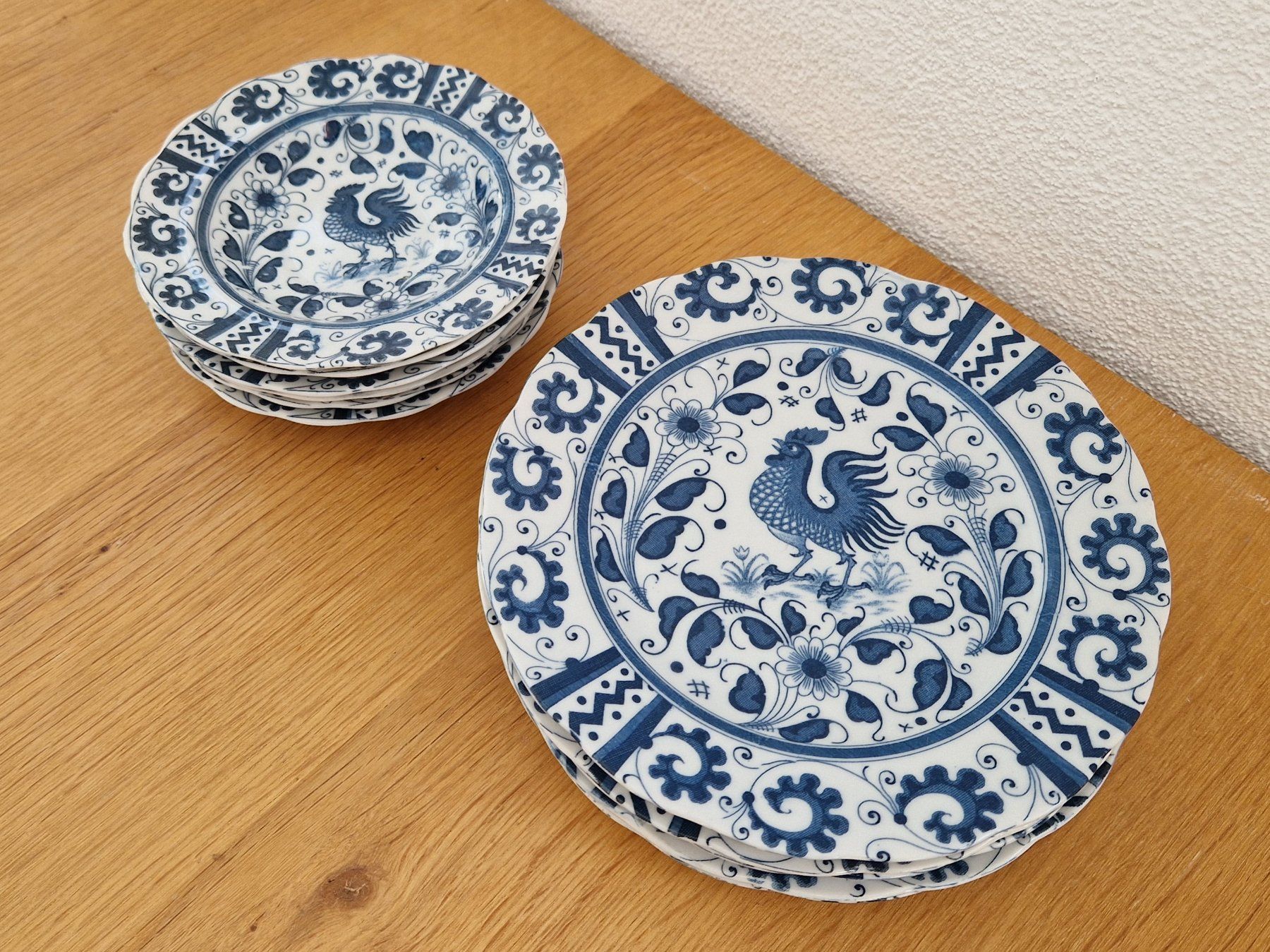 Johnson Brothers Teller: 11x Vintage Johnson Brothers Teller – Gebraucht aus Siblingen von Vany_McDougall