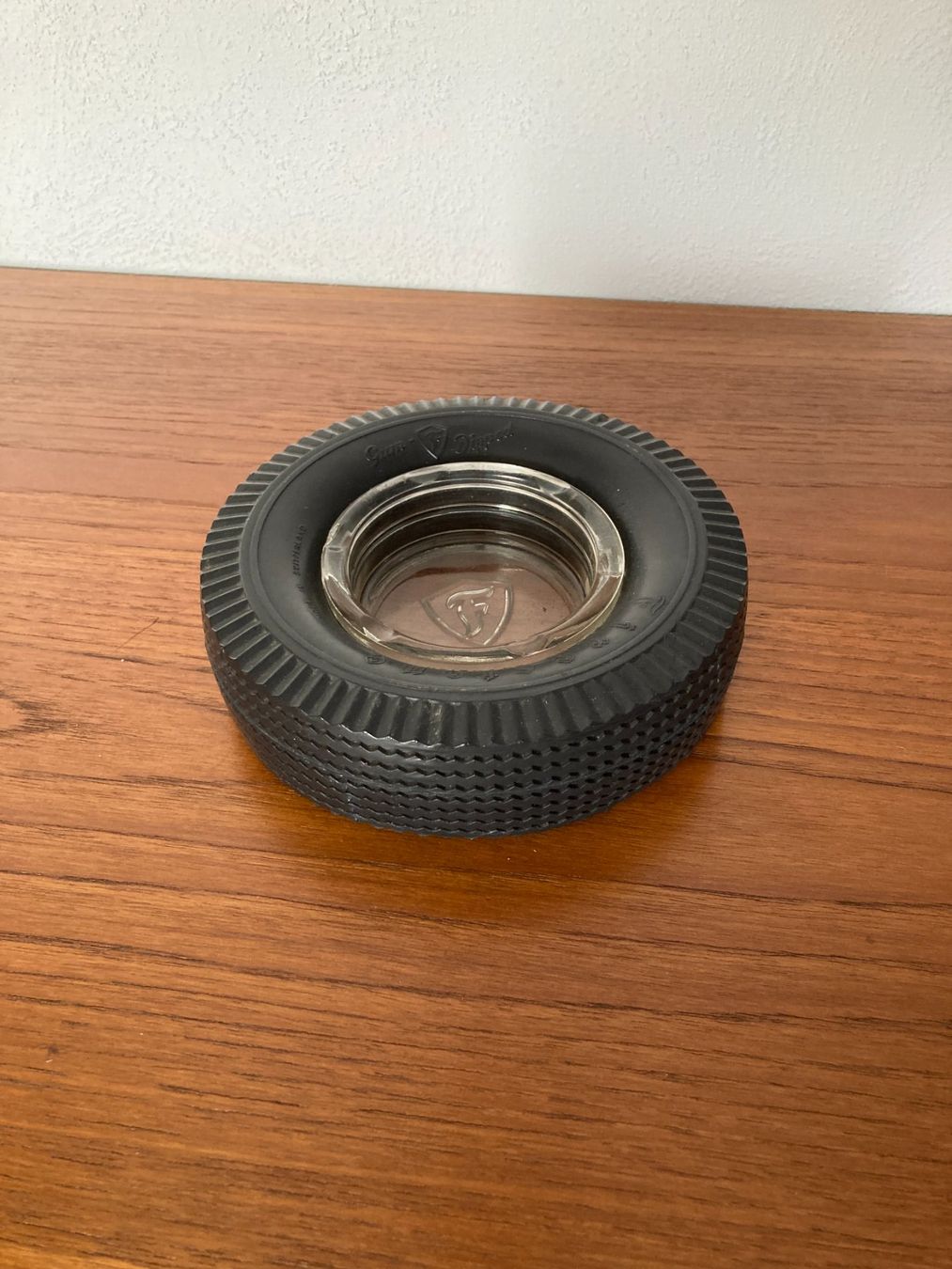 Aschenbecher: Aschenbecher Firestone – Gebraucht aus Wil SG von Pin05 3