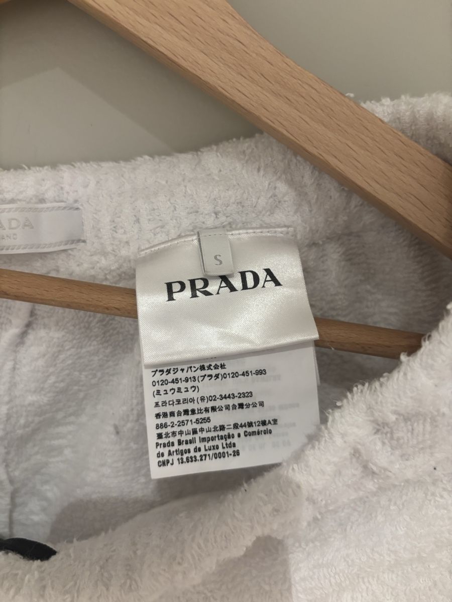 Prada Pantalons: PRADA French Terry White Short  – D'occasion à Zürich par jdr_n76f 4