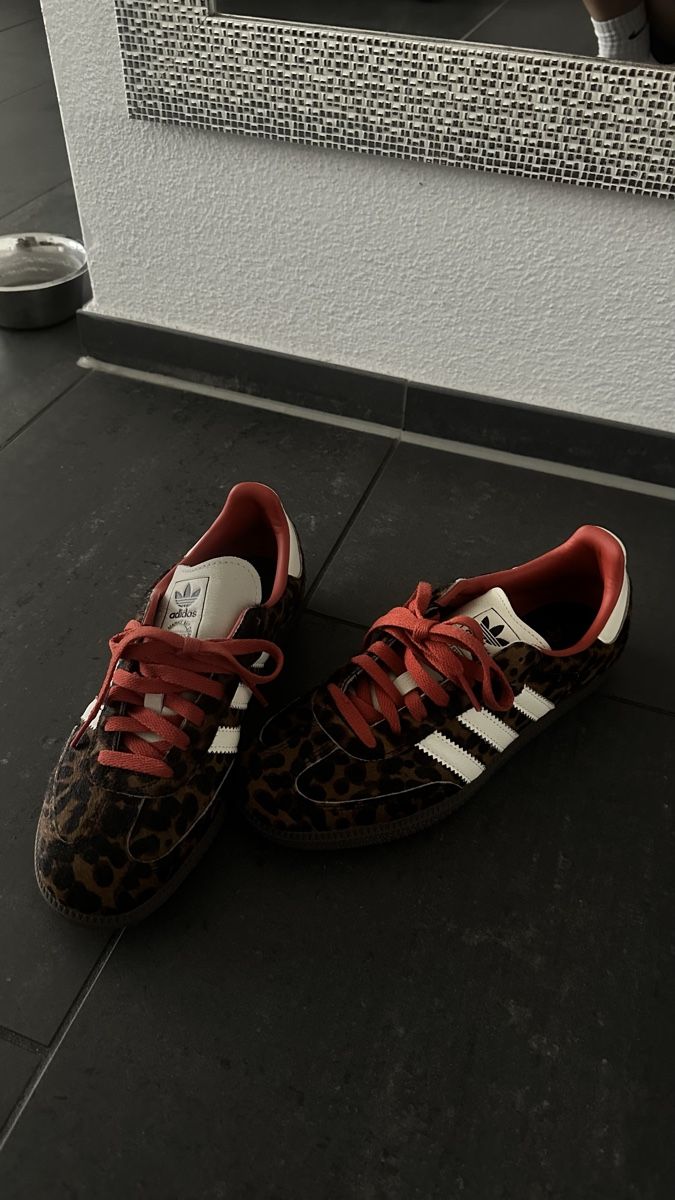 Adidas Scarpe da donna: Adidas Samba OG – Nuovo (secondo la descrizione) da Richterswil venduto da sel_gl8y
