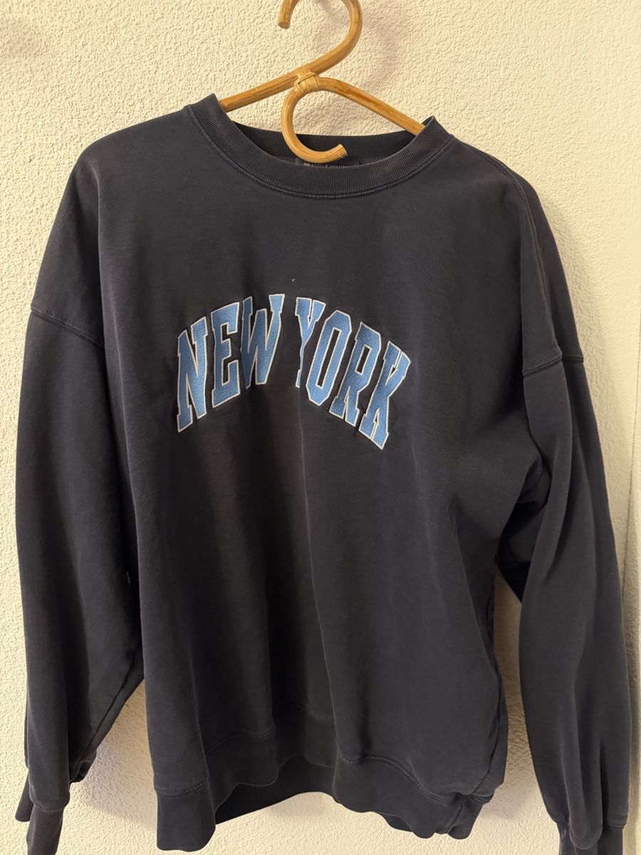 Brandy Melville Maglioni & Felpe: Brandy Melville New York Pullover, Top Zustand, Winter – Usato da Bern venduto da hellofashion721