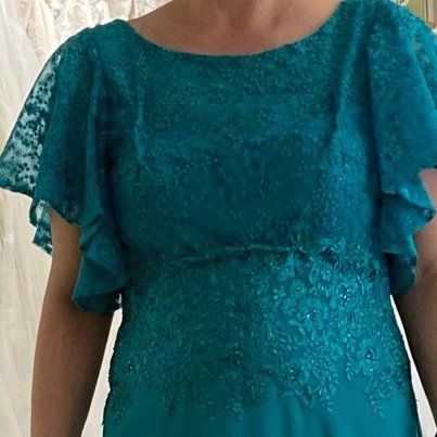 Vestiti: Festkleid – Usato da Unterlangenegg venduto da Bricalla 2