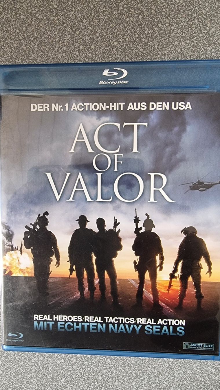 Tutti i DVDs: Blu Ray - Act of Valor – Usato da Oetwil am See venduto da fineli2