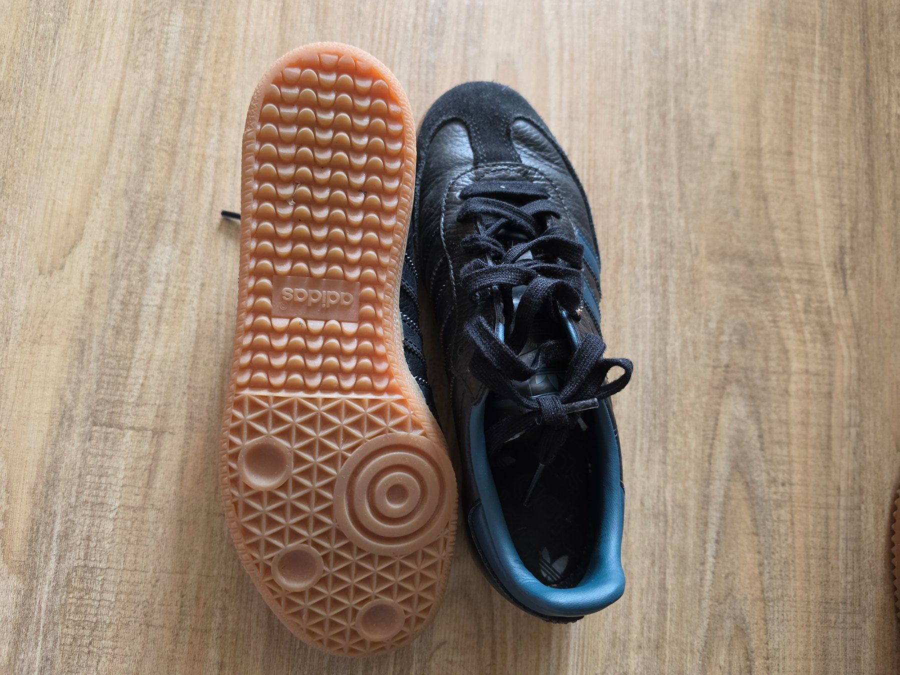Adidas Scarpe da donna: adidas Samba Turnschuhe schwarz – Usato da Uetendorf venduto da Jasiiilein_ 2