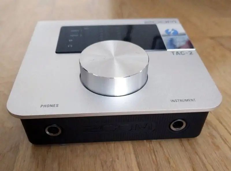 Zoom Attrezzatura per studi di registrazione: Zoom TAC-2 Thunderbolt 2 Audio Interface – Usato da Rain venduto da grmv 2