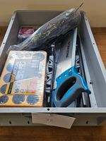 Posten mit div. Werkzeugen und Zubehörteilen