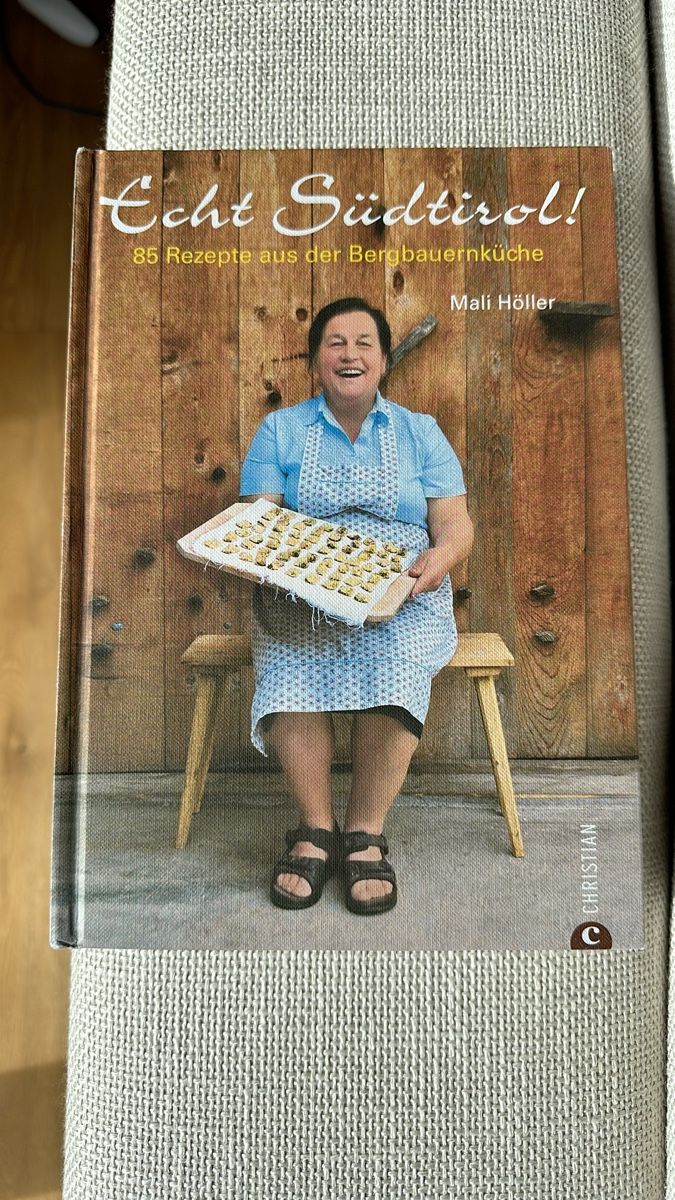 Libri: Kochbuch "Echt Südtirol!" 85 Rezepte – Nuovo (secondo la descrizione) da Celerina/Schlarigna venduto da golfrolf2