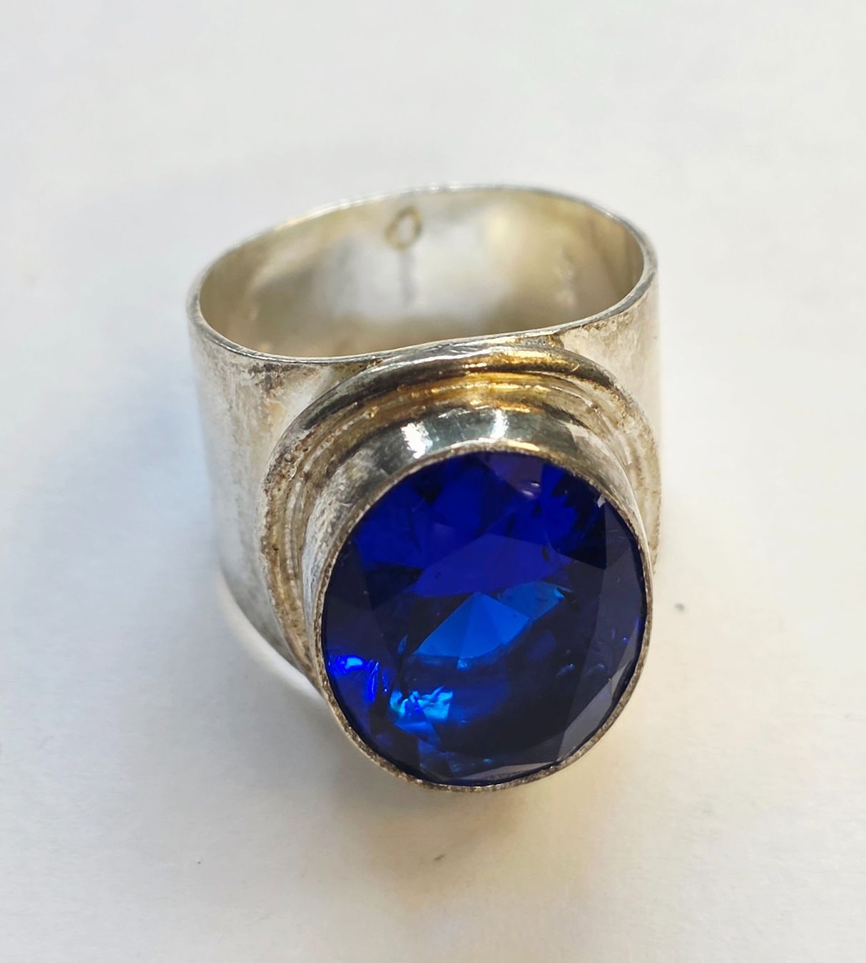 Bagues: Ring Silber grosser blauer Stein Grösse 68 17.7mm – Neuf (Voir description) à Zürich par ben_mn5h 7