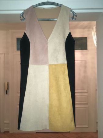Kleid aus Wildlederimitat, Zara, Größe M