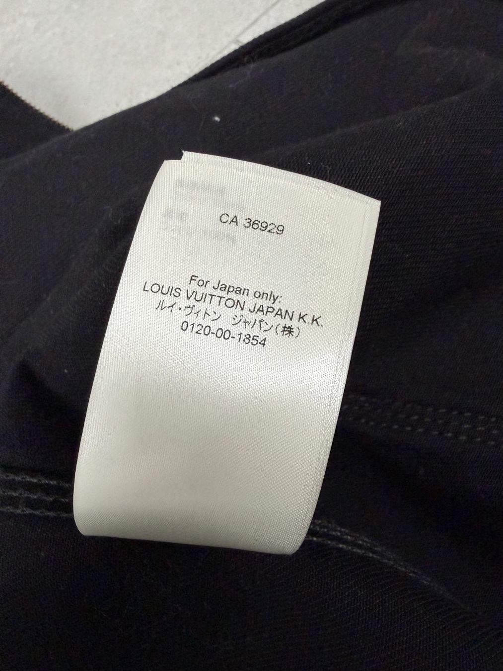 Louis Vuitton Jacken: Louis Vuitton Denim Monogram Hooded Carpenter Work Jacket – Gebraucht aus Biel/Bienne von sami0788480082 7