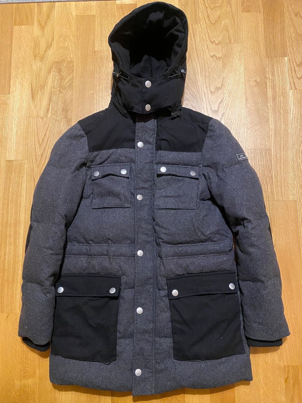 Armani Giacche: ORIGINAL ARMANI WINTERJACKE SMALL LP: 400.- – Nuovo (secondo la descrizione) da Birr venduto da kma1234 1