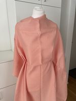 Rosa Stoff mit Fischgratmuster, ideal für Sommerkleider!