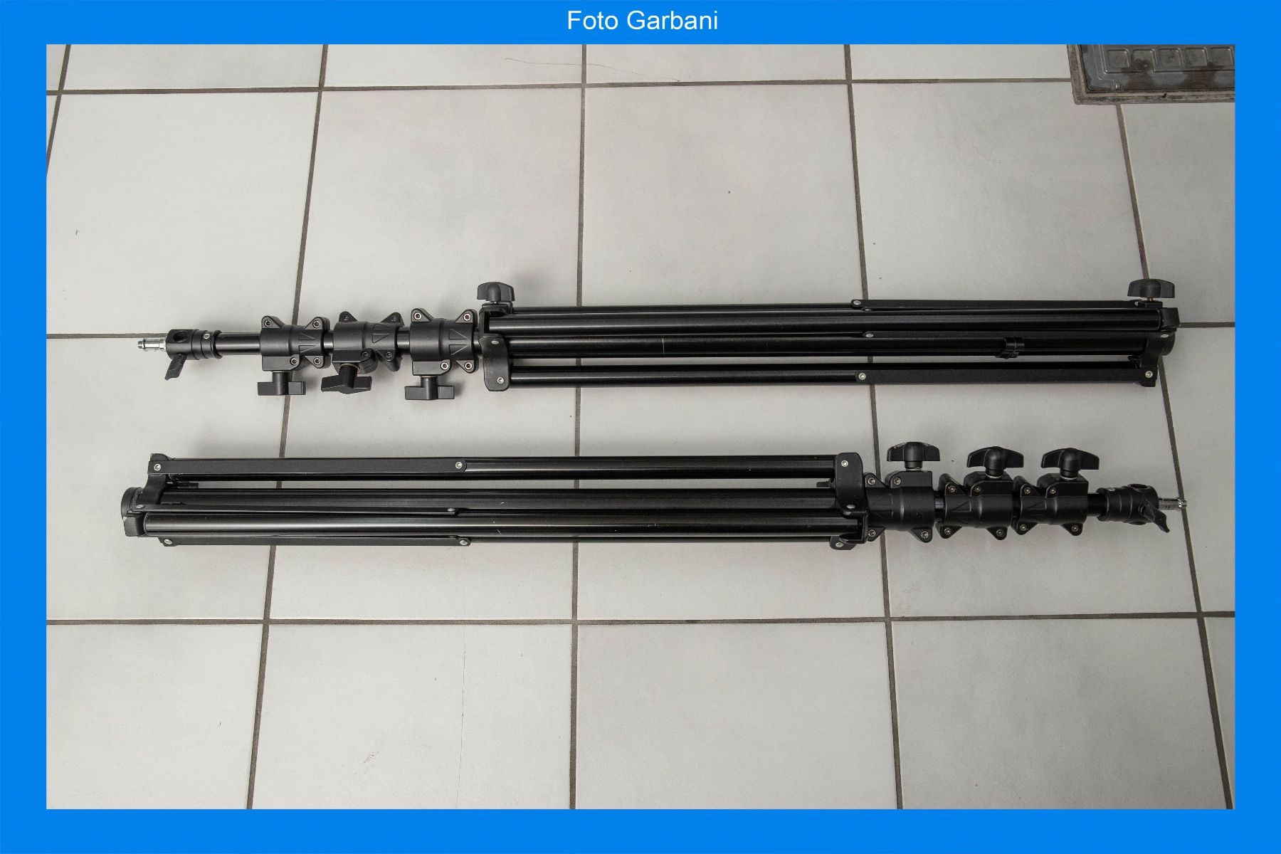 Staffeleien: Manfrotto 2 cavalletti per lampade – Gebraucht aus Muralto von FotoGarbani