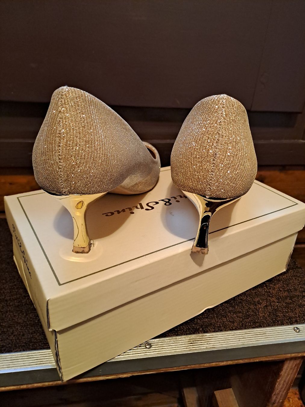 Scarpe da donna: Frauen Schuhe Elegante – Usato da Ennenda venduto da nap_72kx 1