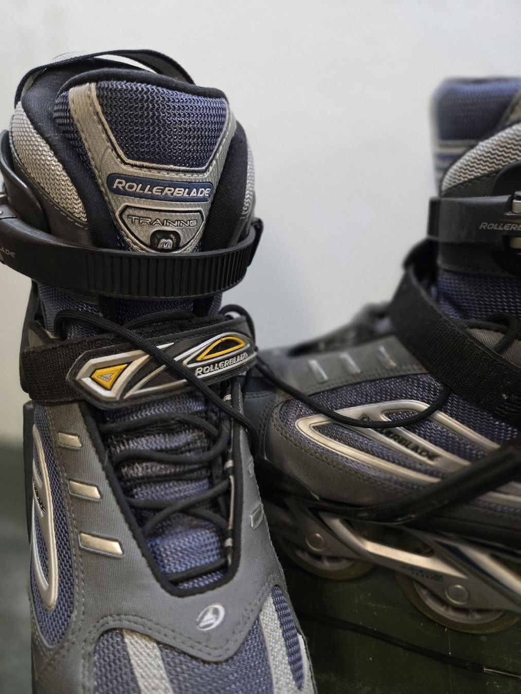 Pattini in linea & Pattini a rotelle: Patins Rollerblade Astro CX taille 42 bon état – Usato da Genève venduto da xso_dm5n 6